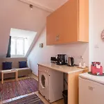 Trendy Apartment In Bairro Alto