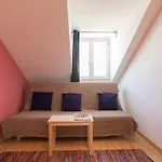 Trendy Apartment In Bairro Alto